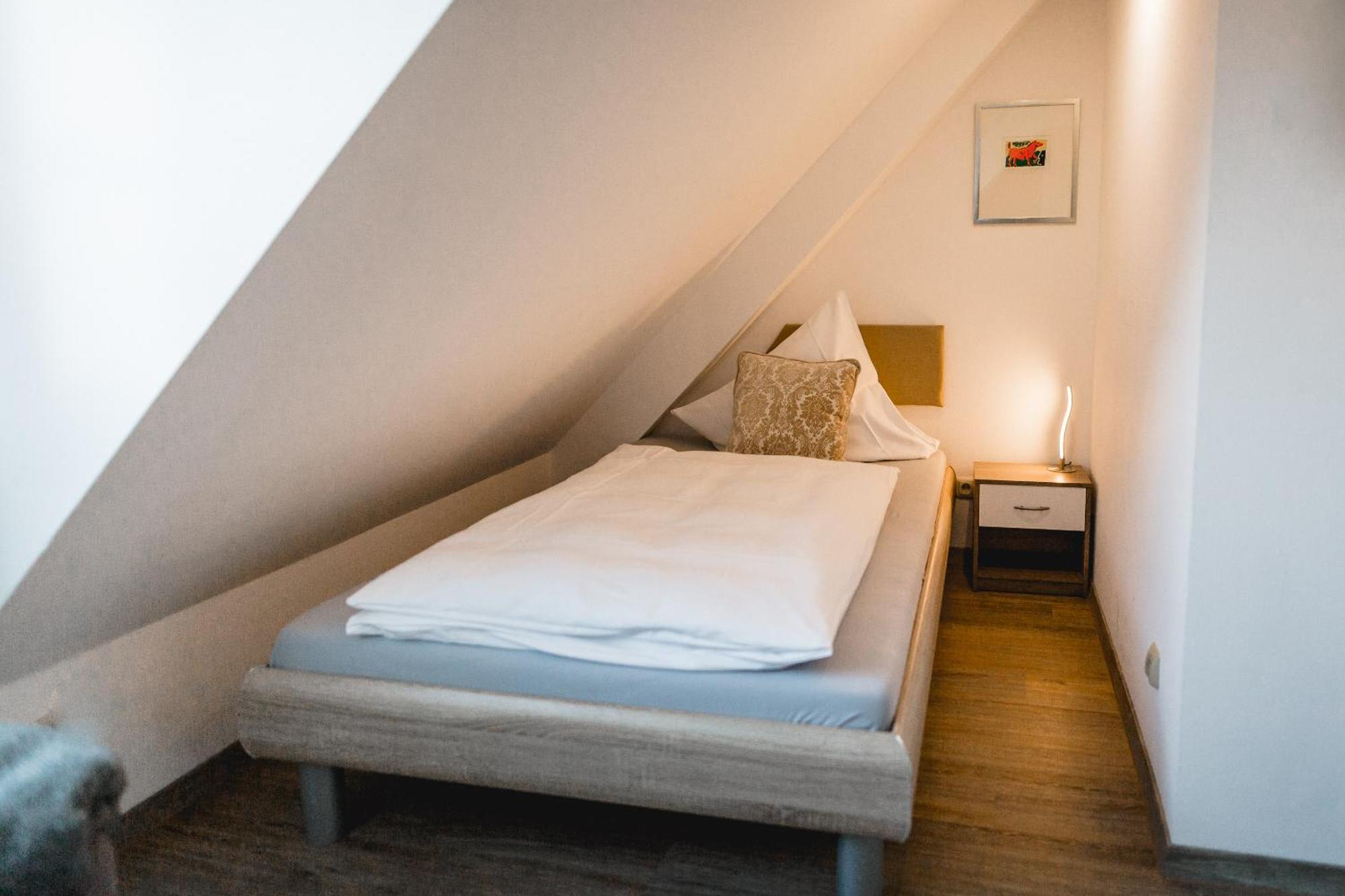 Gutshotel Weingut Schloss Reinhartshausen Eltville am Rhein ภายนอก รูปภาพ